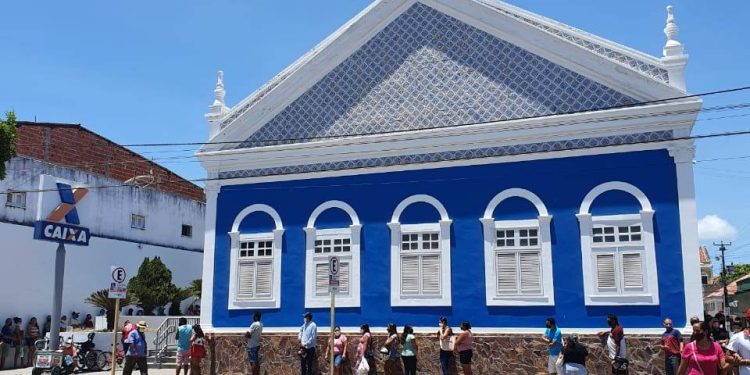 AGÊNCIAS DA CAIXA VOLTAM AO HORÁRIO NORMAL A PARTIR DESSA TERÇA 23