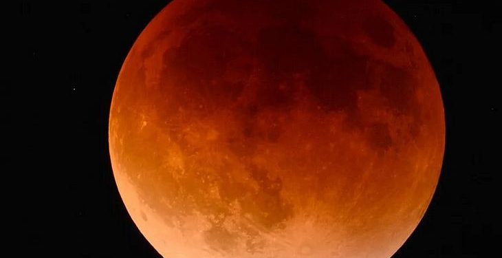 Lua de Sangue poderá ser vista em todo o Brasil no próximo domingo