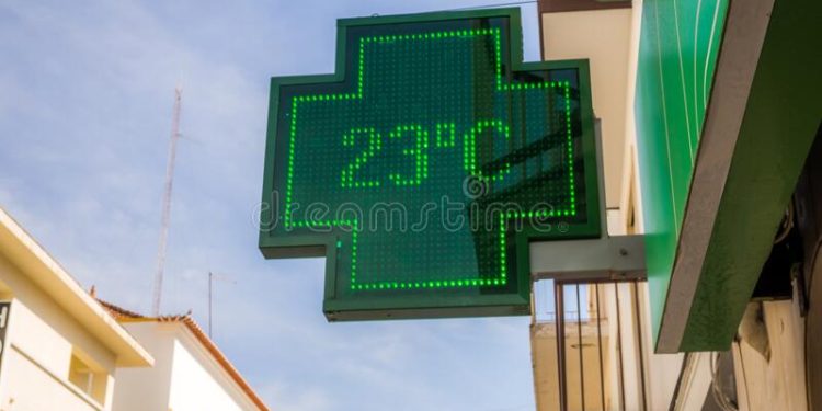 Madrugada de segunda-feira de garoa e frio em Aracati