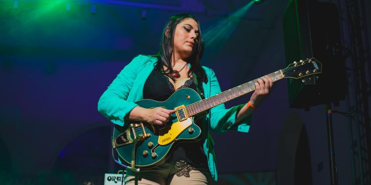 Canoa Blues 2024 traz Eric Assmar, Anderson Camello, Nayra Costa, Débora Marc e Trio Huana em shows gratuitos