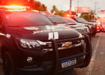 PCCE cumpre quatro mandados de prisão e 13 de busca e apreensão contra integrantes de grupo criminoso