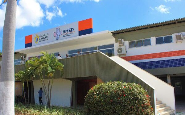 Aracati retoma obras do Centro de Hemodiálise no HMED