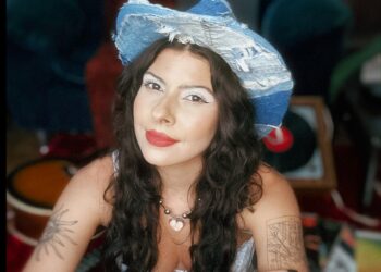 Aracati recebe espetáculo “Daíra Canta Belchior – Amar e Mudar as Coisas” no Teatro Francisca Clotilde