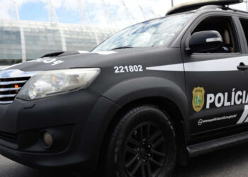 Homem suspeito de perseguir e ameaçar ex-companheira é preso em flagrante pela Polícia Civil em Russas