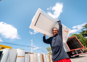 Enel Ceará promove sorteio de 50 geladeiras em Fortim