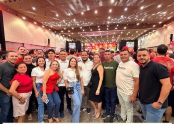 Lideranças de Fortim prestigiam convenção que oficializou candidatura de Elmano de Freitas à reeleição